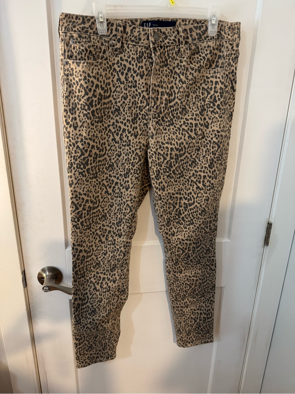 GAP Leopard-Print Skinny Jeans in Tan and Black